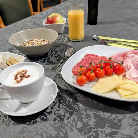 Szálloda Rauchkuchl Centercourt